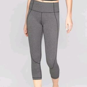 Athleta Salutation Capri